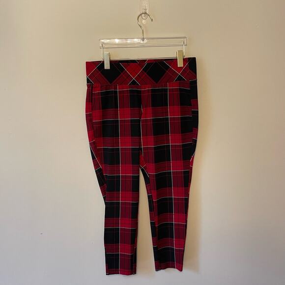 Torrid 0R (12/L) red white athleisure cropped pant athleisure legging plaid - Picture 1 of 7
